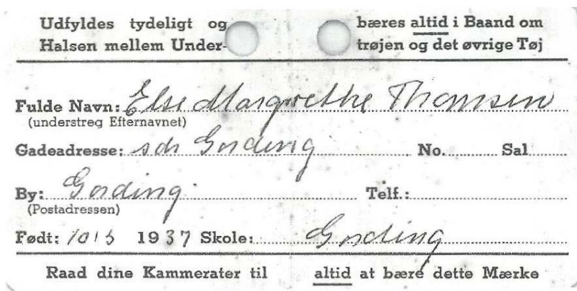 Navnekort udstedt og solgt af Dansk Røde Kors og Danske Kvinders Beredskab.